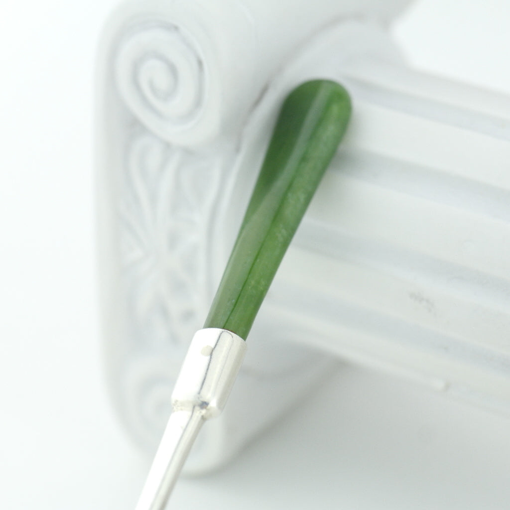 Antike Gabel aus Sterlingsilber von 1908 mit grünem Jade-/Nephrit-Griff