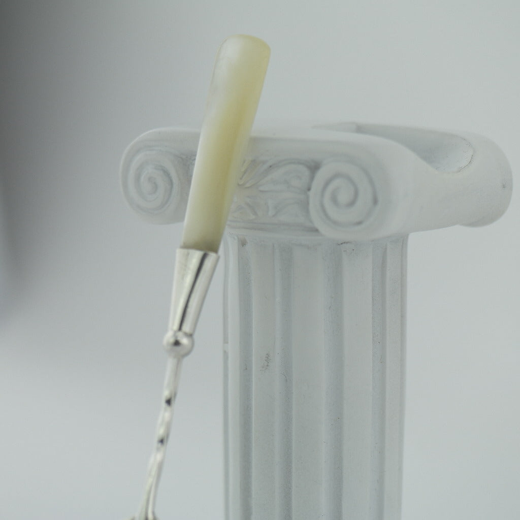 Antike Gabel aus Sterlingsilber von 1923 mit Perlmutt-/MOP-Griff, Birmingham