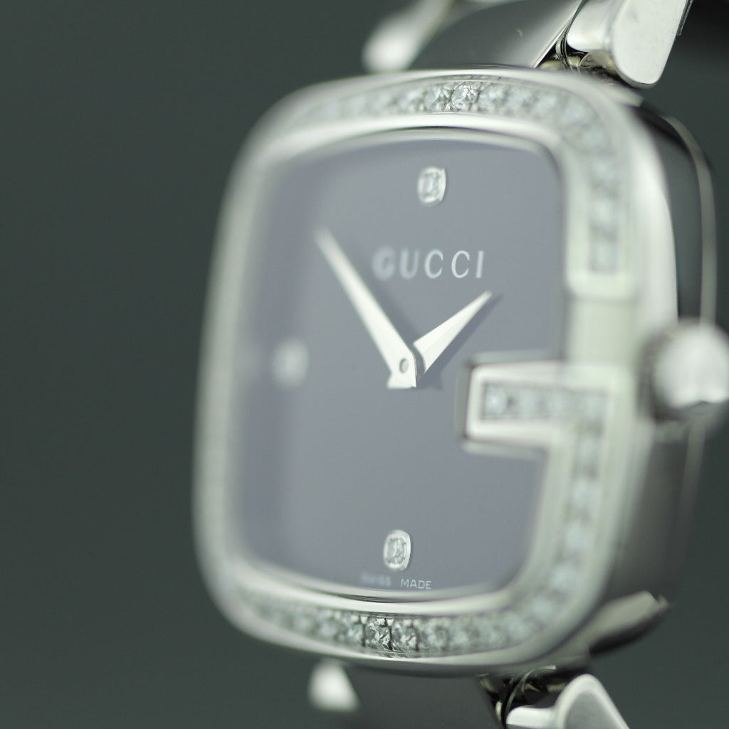Elegante Gucci Damenarmbanduhr mit 1,01 ct Diamanten besetzter Lünette G