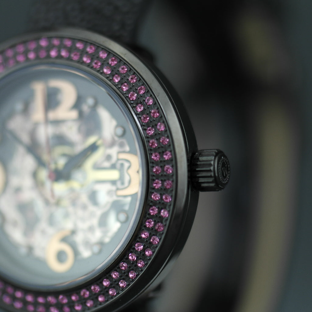 Constantin Weisz Skeleton Automatik-Armbanduhr mit rosafarbener Lünette