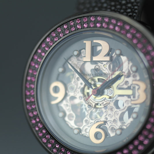 Constantin Weisz Skeleton Automatik-Armbanduhr mit rosafarbener Lünette