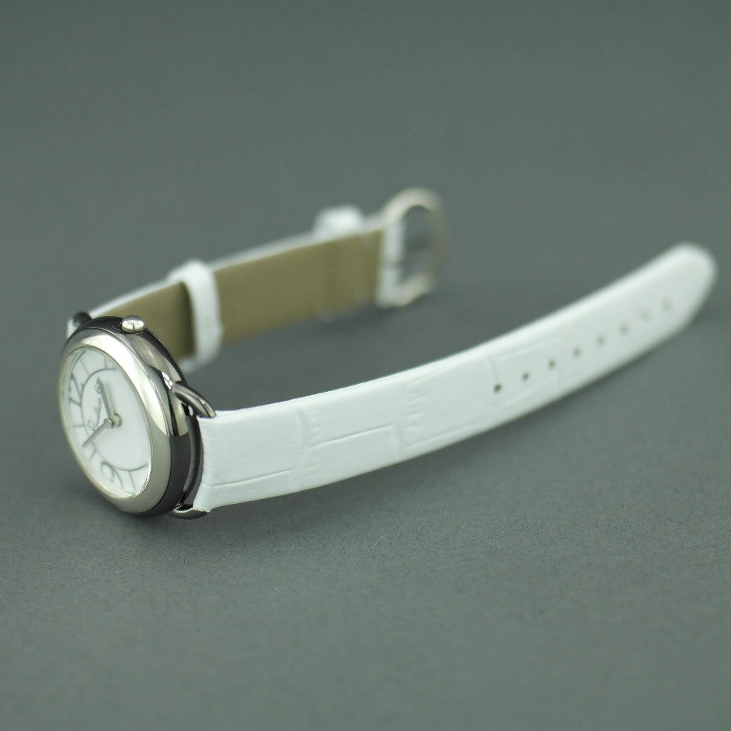 Reloj suizo Pomellato 67 de edición limitada para mujer con números arábigos y correa de piel 