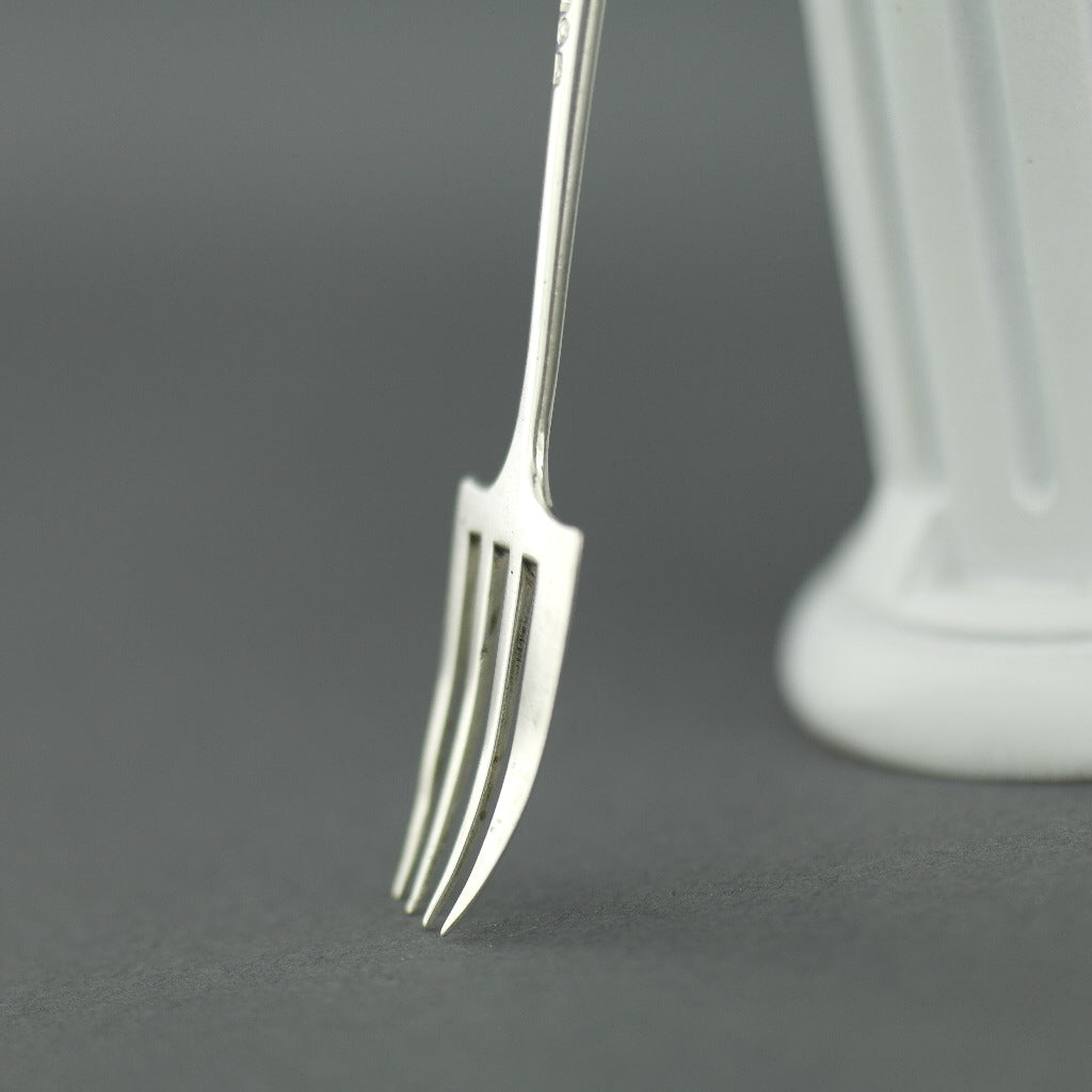 Antike Gabel aus Sterlingsilber aus dem Jahr 1838 mit Perlmutt-MOP-Griff, Birmingham 