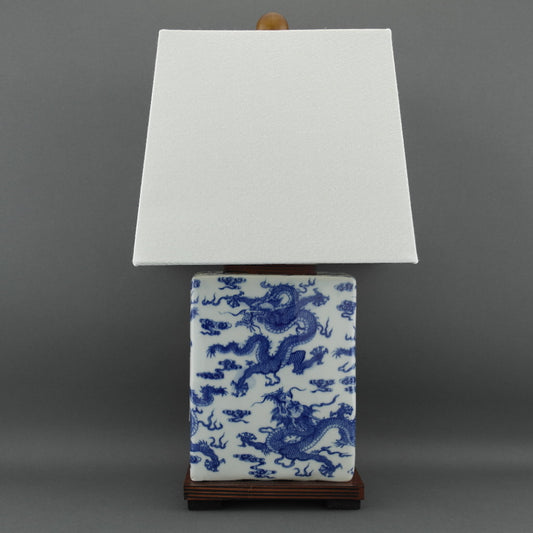 Ralph Lauren Chinese Porcelain Dragon Blue & White Meredith Table Lamp