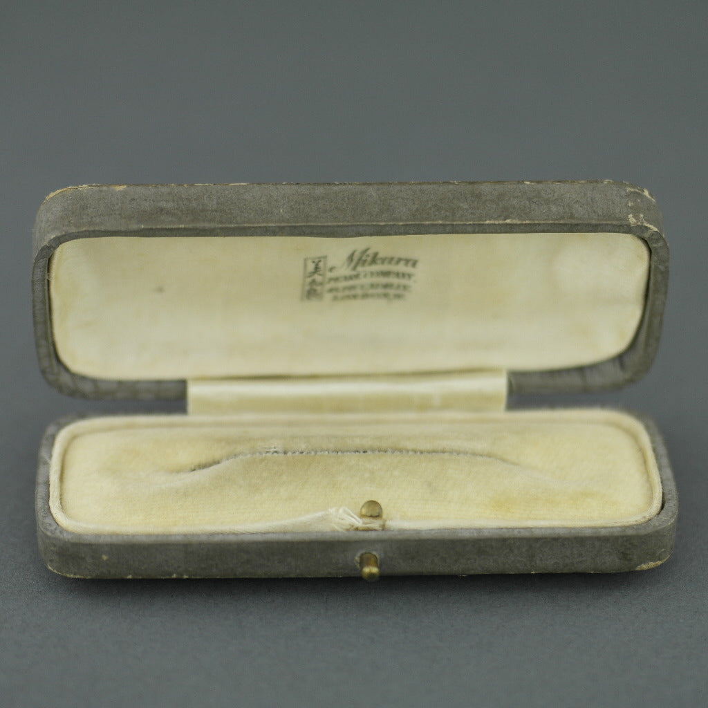 Caja antigua para broche hecha en el Londres del Imperio Británico para Mikara Pearl Company