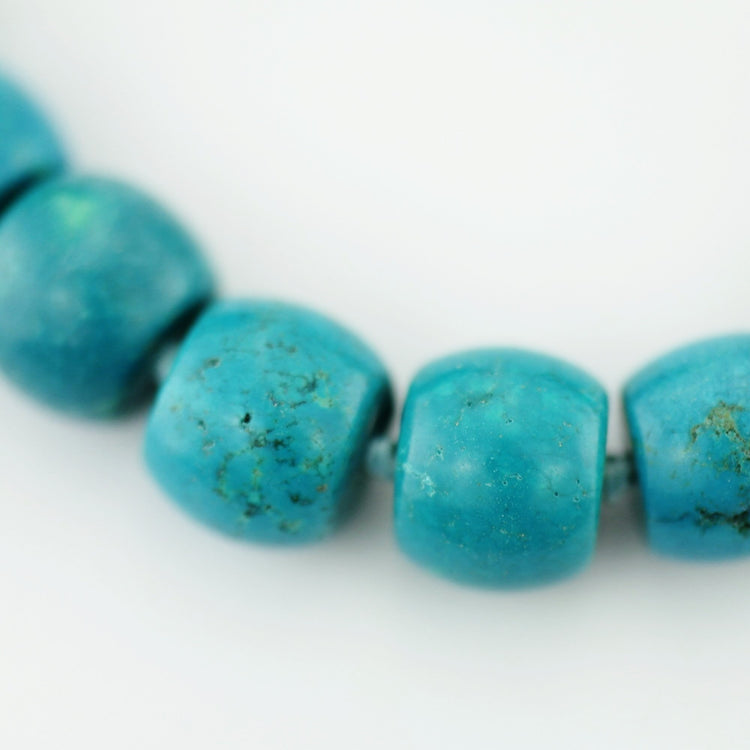 Limited Edition 550ct Turquoise beads 18" Necklace with sterling silver clasp and Certificate