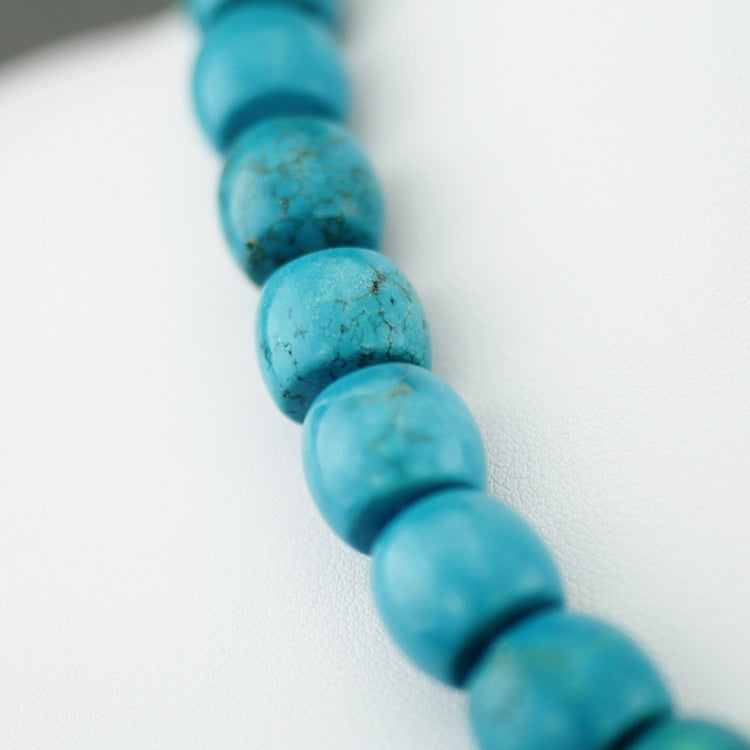 Limited Edition 550ct Turquoise beads 18" Necklace with sterling silver clasp and Certificate