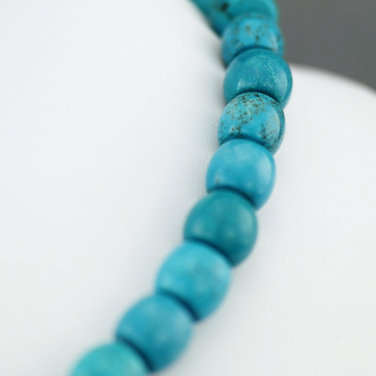 Limited Edition 550ct Turquoise beads 18" Necklace with sterling silver clasp and Certificate