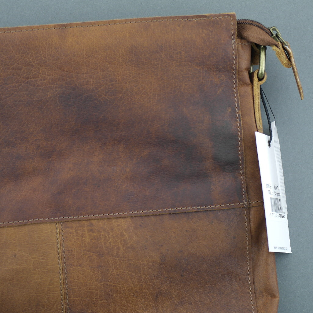 Danish Design Re Designed EST 2003 Umhängetasche aus echtem Leder