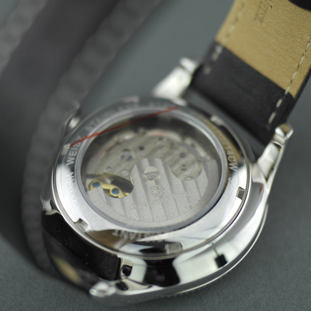 Constantin Weisz, automatische Armbanduhr mit offenem Herzen, 22 Steine, Datum, Tag und Nacht