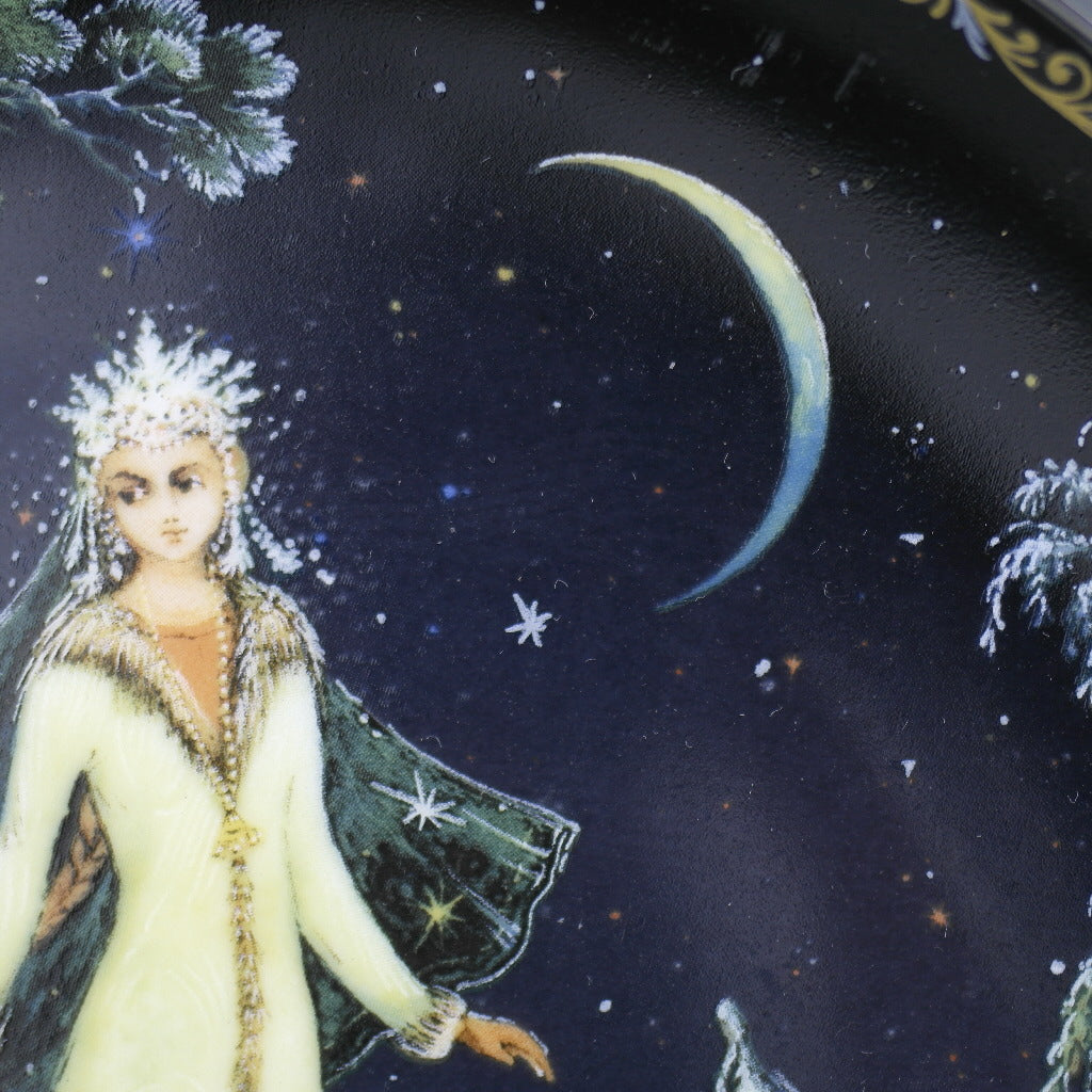 The Snow Maiden, Russian tales Porcelain Plate from Kholui Art Studio, Wall Decor