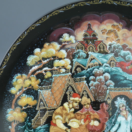 La doncella de nieve y sus padres, cuentos rusos Plato de porcelana de Kholui Art Studio, Decoración de pared