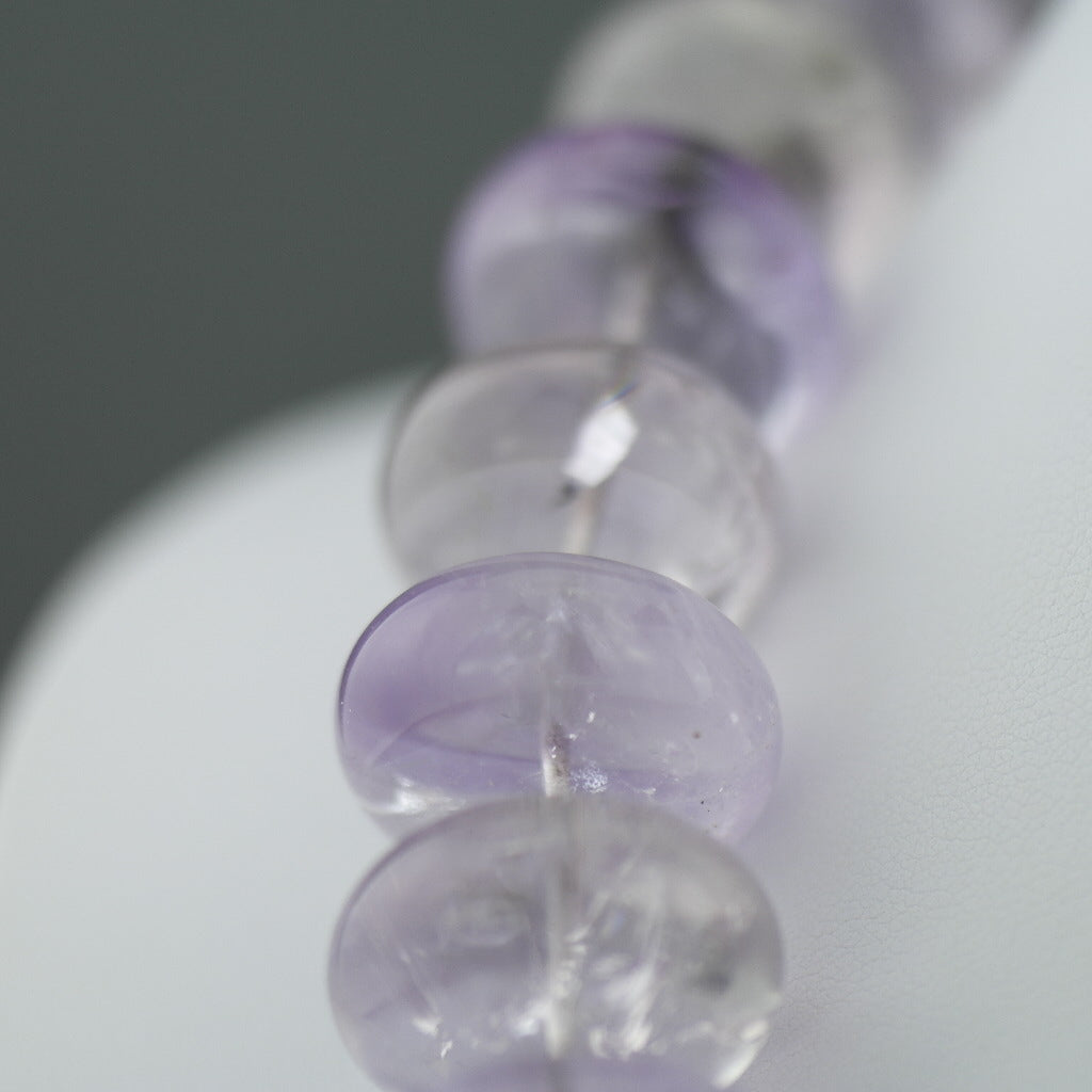 Stilvolle, riesige Silberkette mit Kristallperlen im Lila-Amethyst-Stil