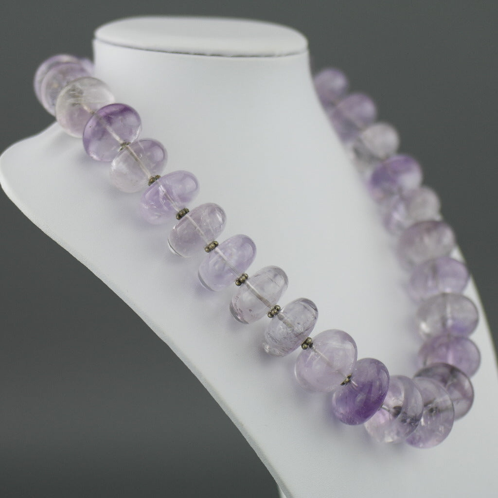 Stilvolle, riesige Silberkette mit Kristallperlen im Lila-Amethyst-Stil
