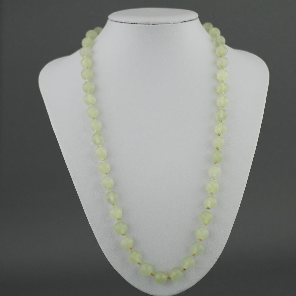 Antique elegant Celadon Jade round beads knotted necklace with gold plated silver clasp
