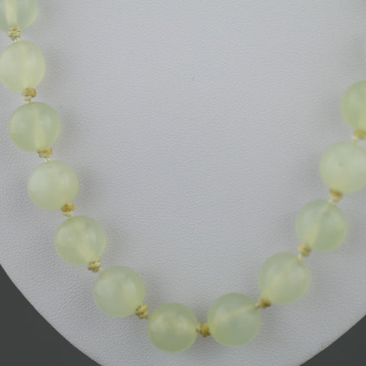 Antique elegant Celadon Jade round beads knotted necklace with gold plated silver clasp