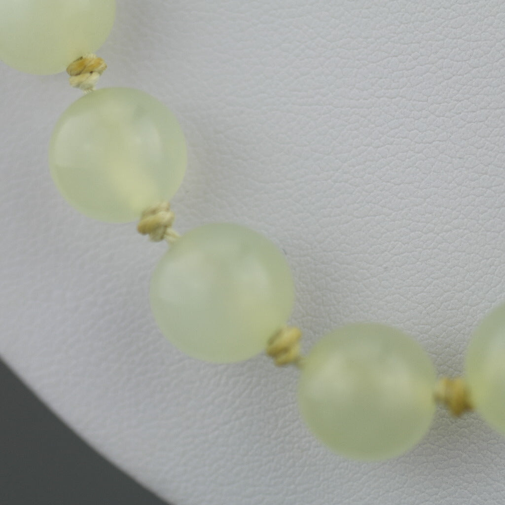 Antique elegant Celadon Jade round beads knotted necklace with gold plated silver clasp