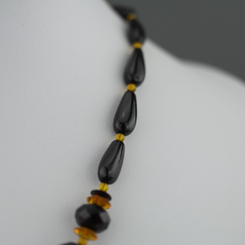 Elegant German Baltic Amber shaped beads necklace