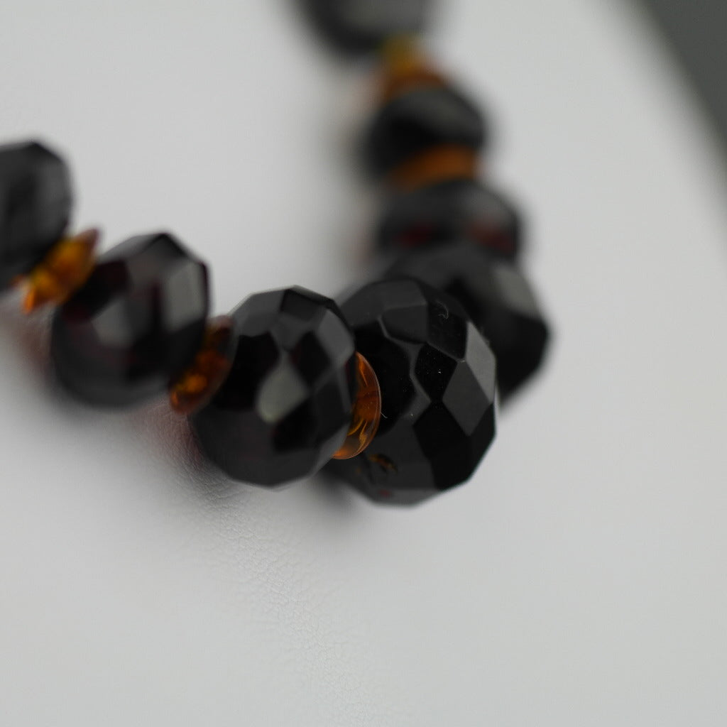 Elegant German Baltic Amber shaped beads necklace