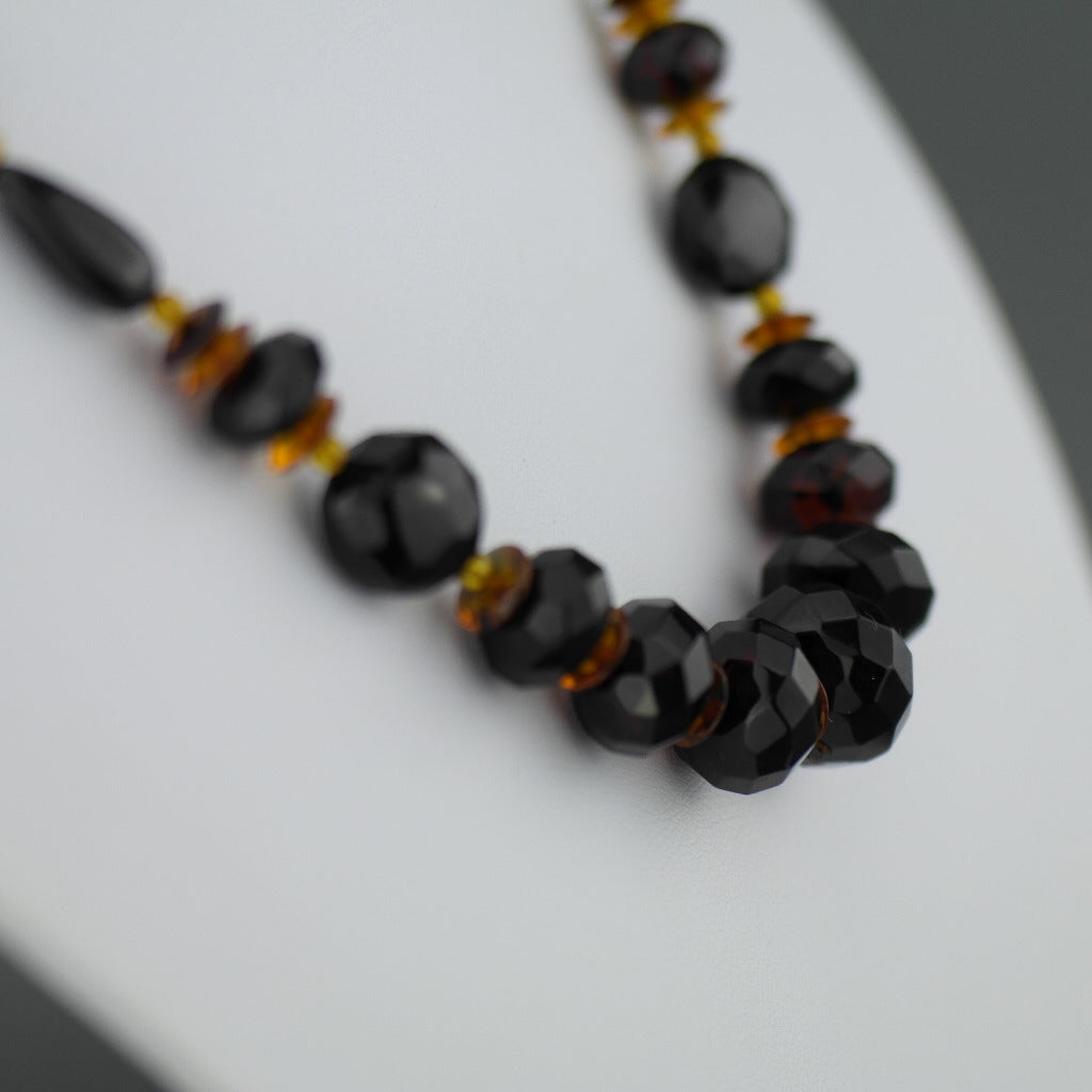 Elegant German Baltic Amber shaped beads necklace