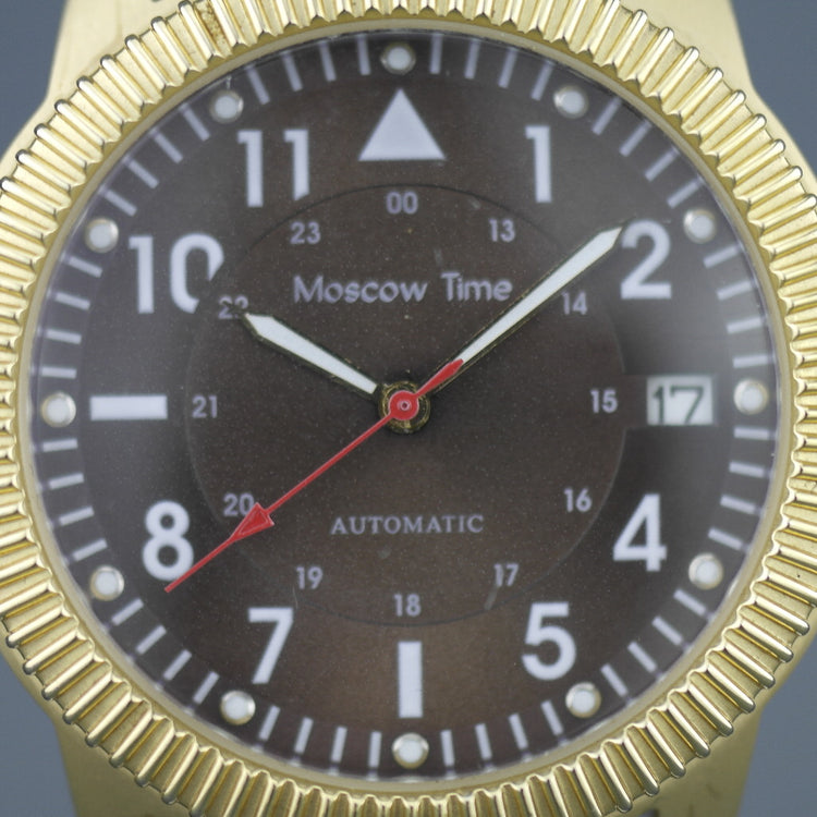 Reloj de pulsera automático con corazón abierto, hora de Moscú, con correa de piel auténtica.