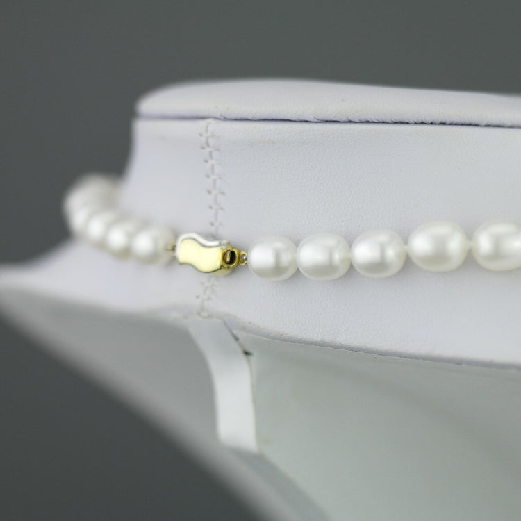 Collar Kyoto Pearls con cierre bicolor en oro de 9 quilates