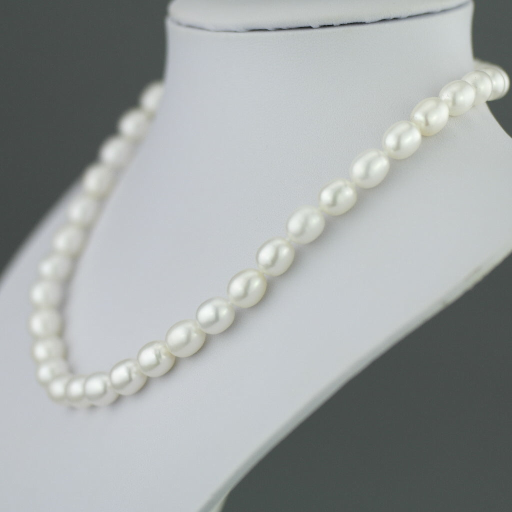 Collar Kyoto Pearls con cierre bicolor en oro de 9 quilates