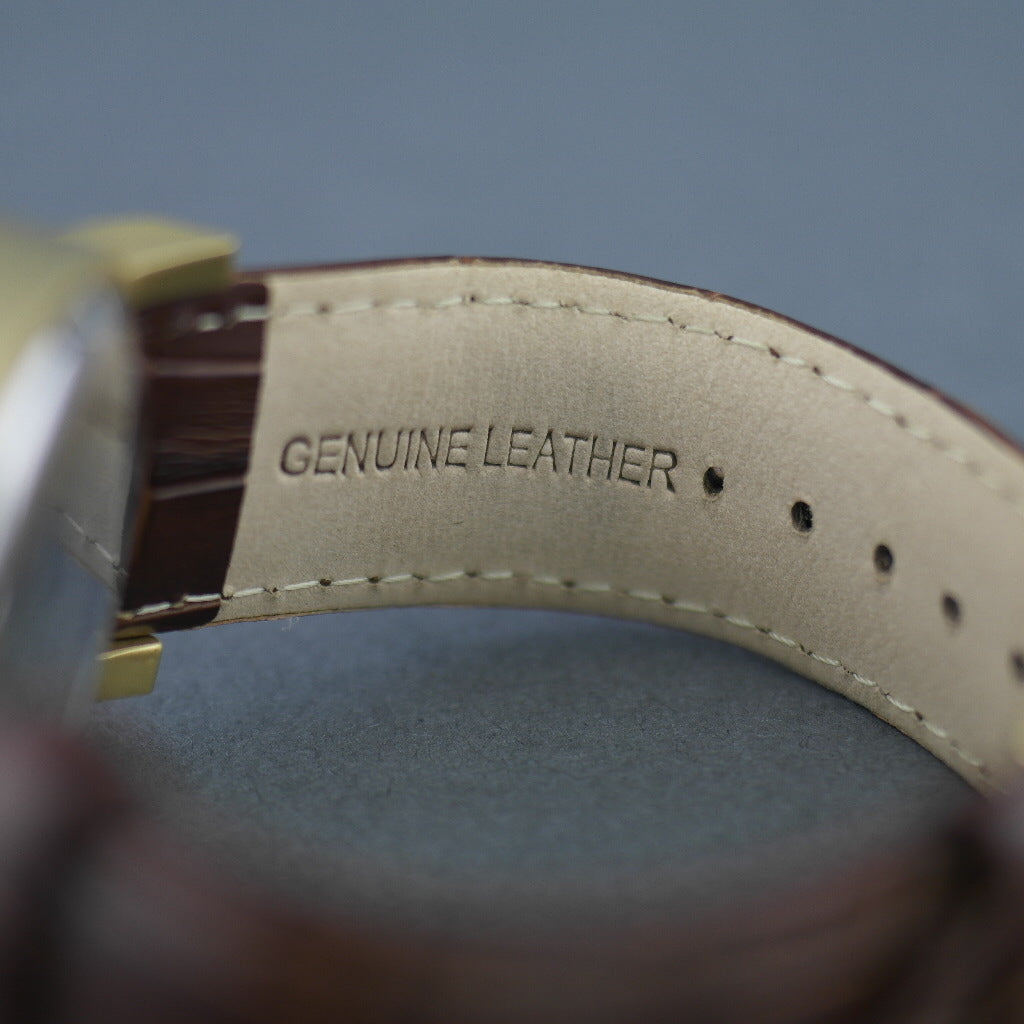 Vergoldete Automatik-Armbanduhr „Moscow Time“ mit braunem Lederarmband 