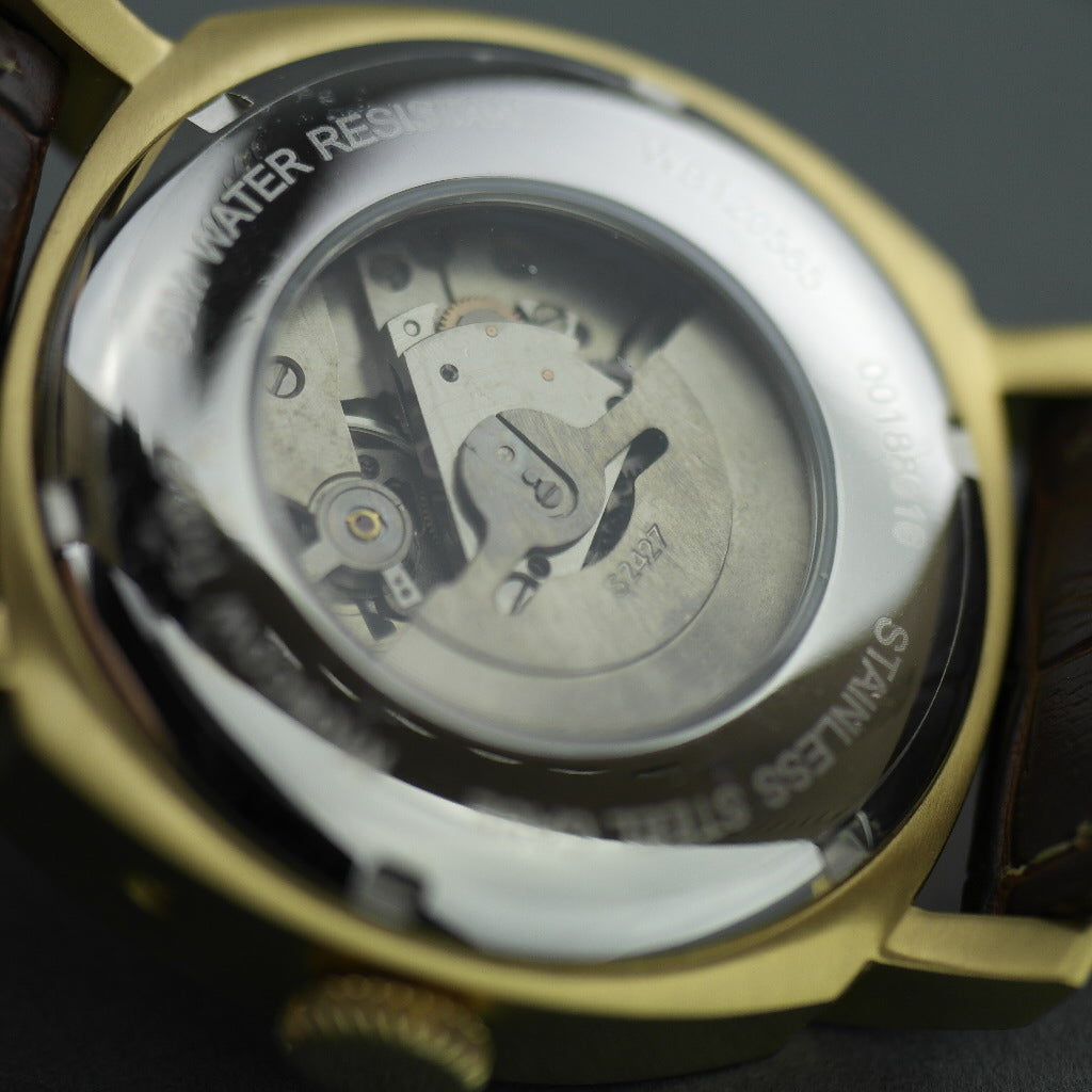Vergoldete Automatik-Armbanduhr „Moscow Time“ mit braunem Lederarmband 