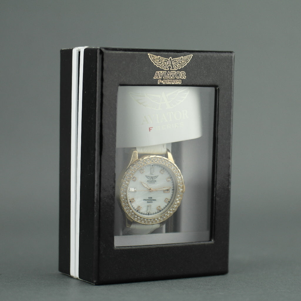 Reloj de pulsera Aviator chapado en oro con incrustaciones de Basilea y correas intercambiables.