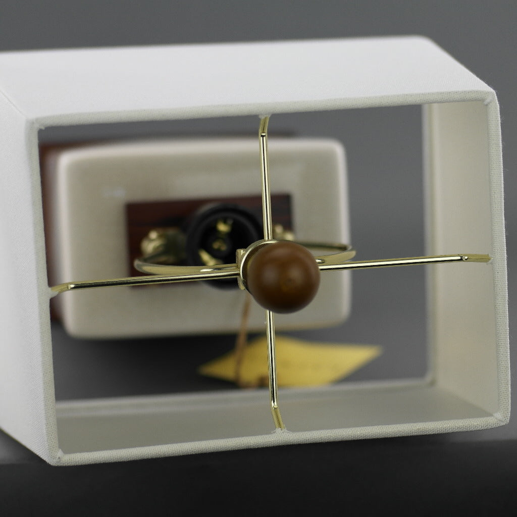 Ralph Lauren Chinesische Porzellan-Creme-Crackle-traditionelle chinesische Meredith-Tischlampe