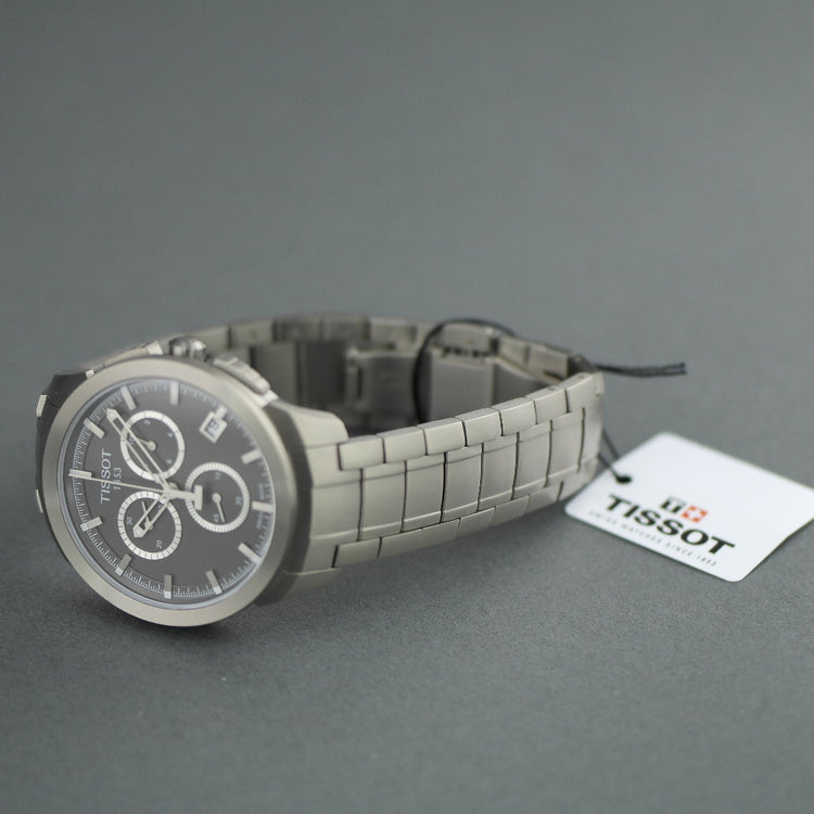 Tissot T-Sport Titanium Datum Chronograph Herrenarmbanduhr mit anthrazitfarbenem Zifferblatt