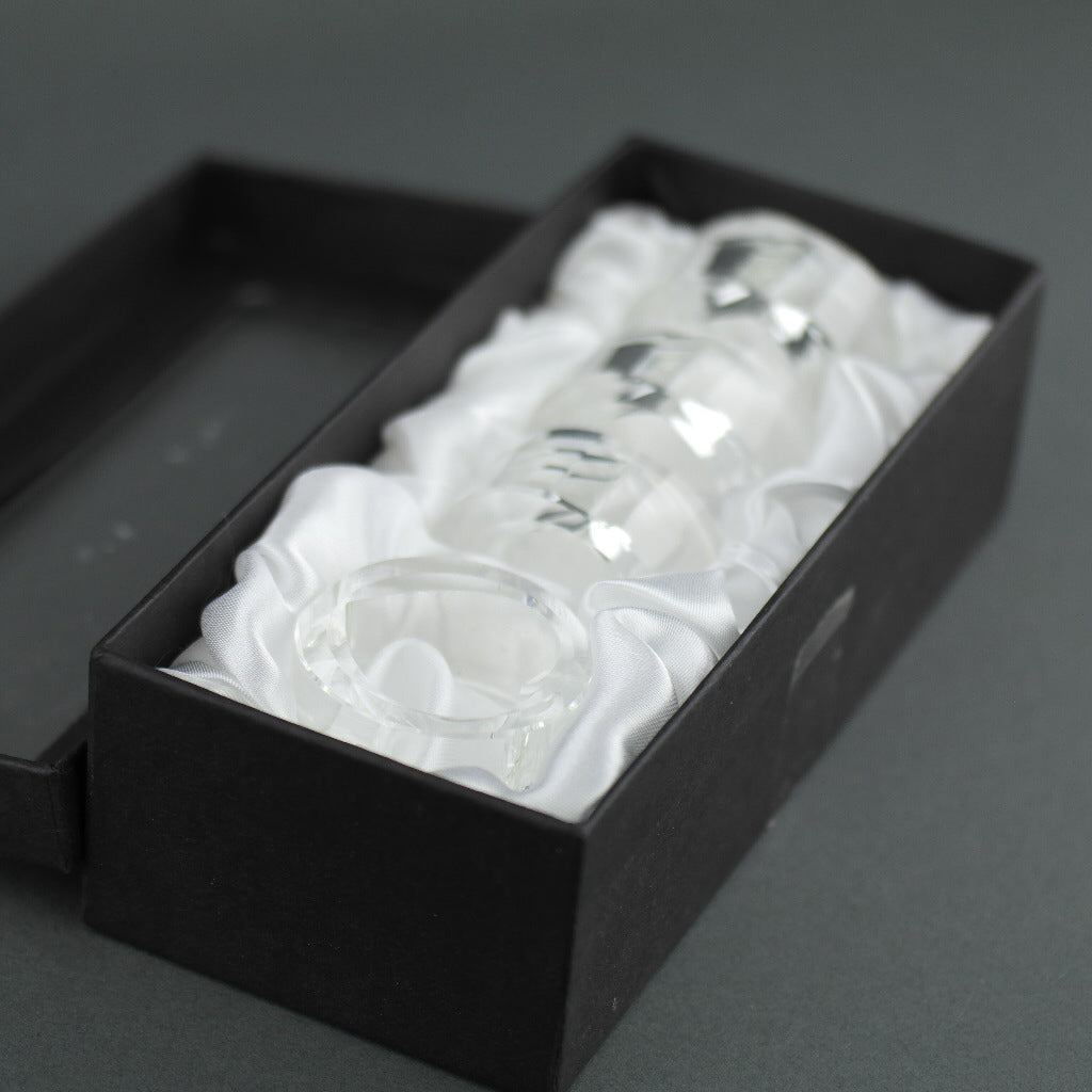 Oleg Cassini Heart shape Crystal set of four napkin rings