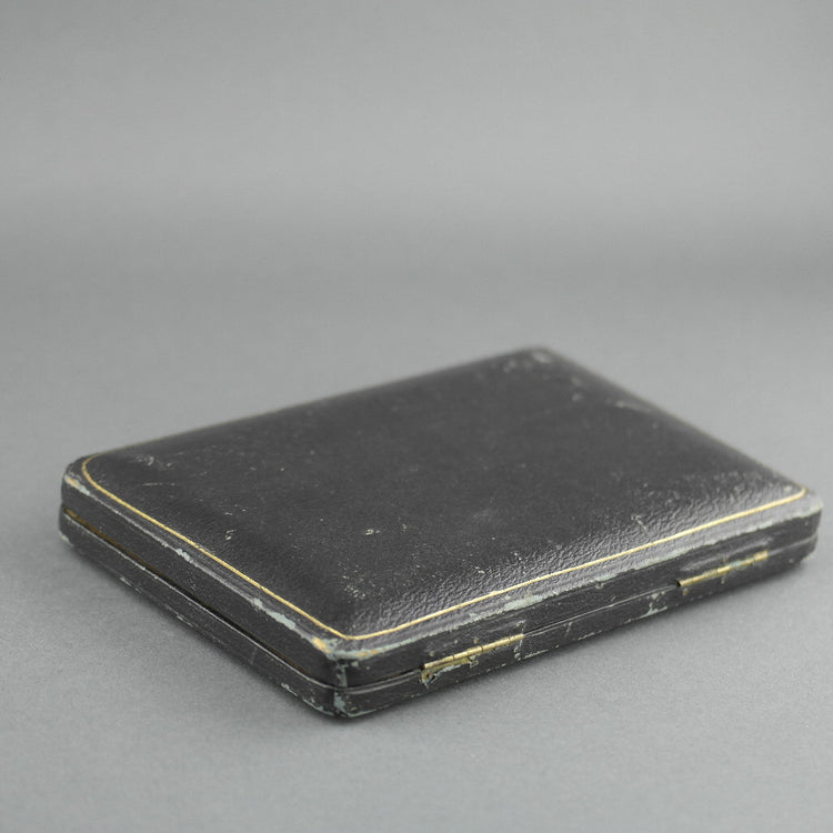 Antike schwarze Box für Löffel und Zangen British Empire WC Mann Gloucester