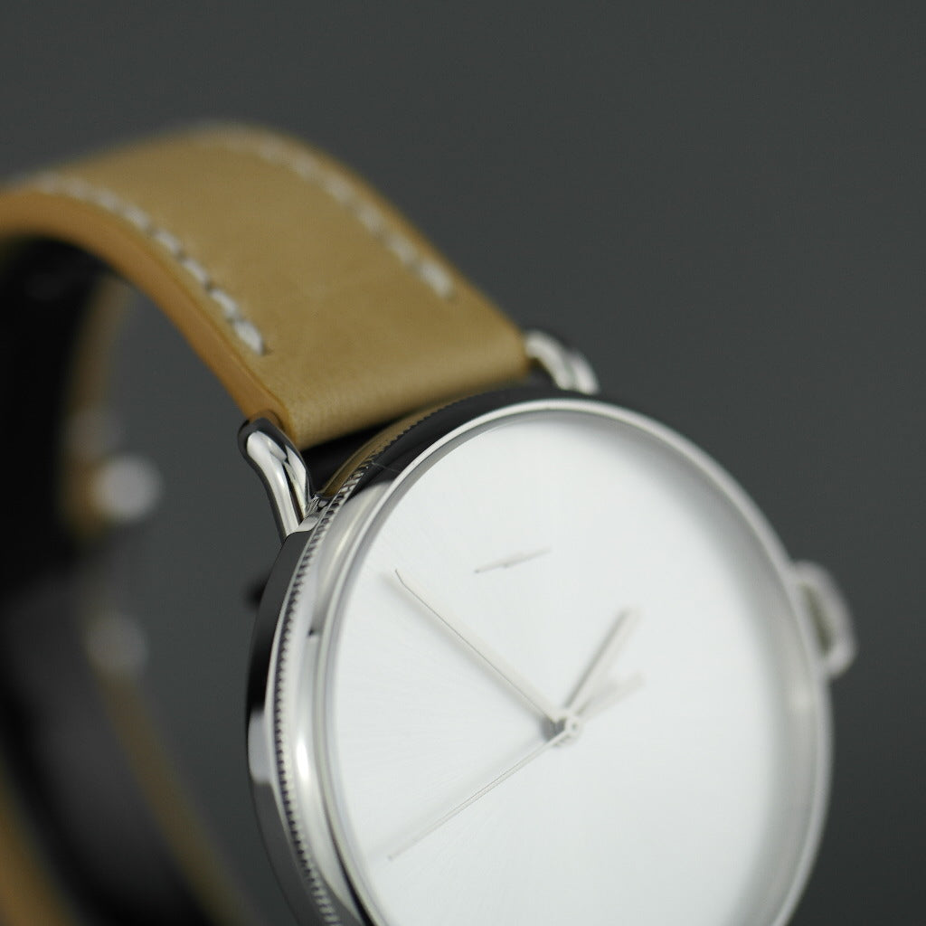 Shinola 43mm Men's wrist watch The Canfield Bold with natural leather strap