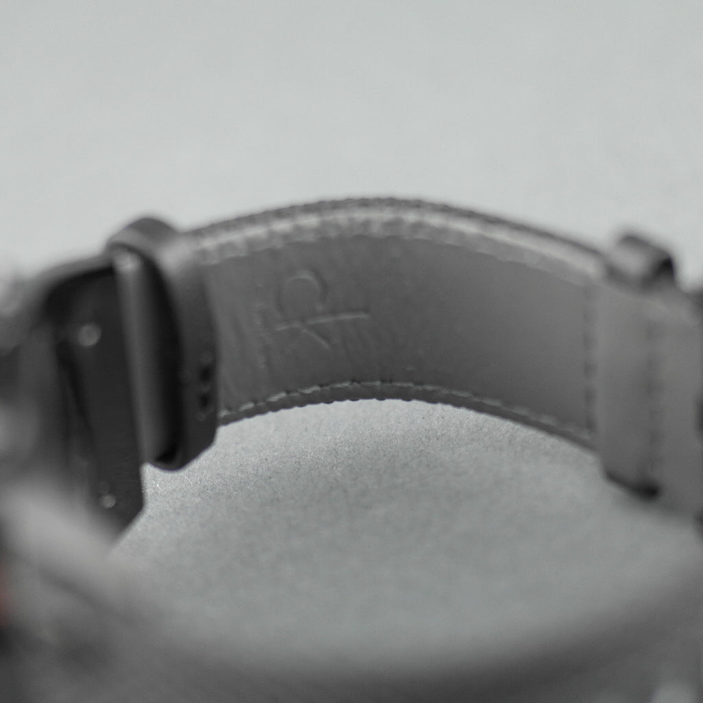 Calvin Klein Herrenarmbanduhr Swiss Chronograph mit schwarzem Stoffband