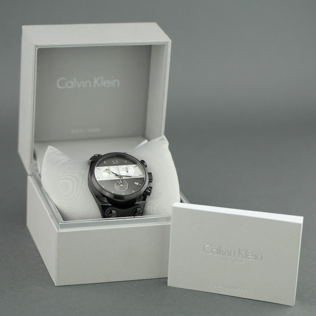 Calvin Klein Herrenarmbanduhr Swiss Chronograph mit schwarzem Stoffband