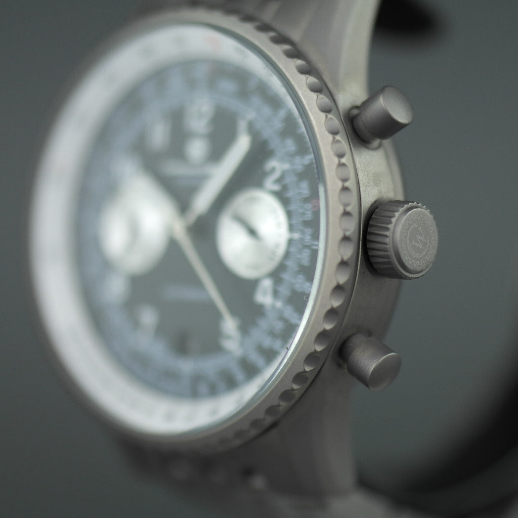 Constantin Weisz Titanium Automatik-Armbanduhr mit Datum, Wochentag und Monat