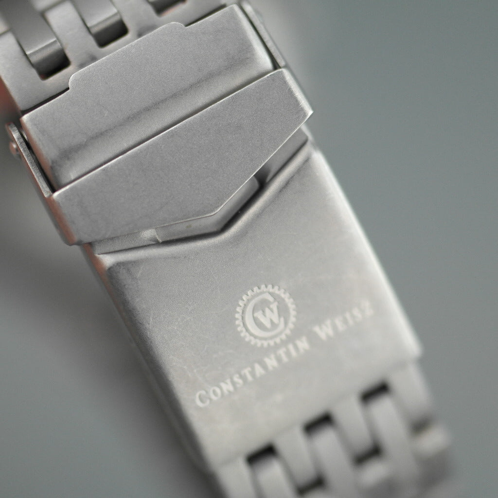 Constantin Weisz Titanium Automatik-Armbanduhr mit Datum, Wochentag und Monat