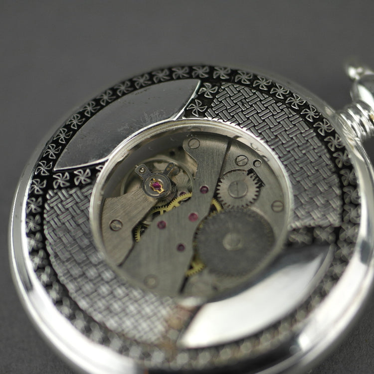 Marseille Half Hunter Reloj de bolsillo plateado con números arábigos