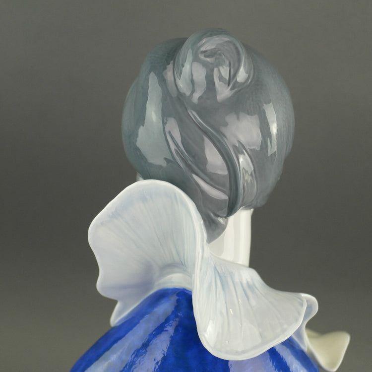 LLADRO Edición Limitada Una mujer de ojos azules y figura de Porcelana Colección Calla Lilly