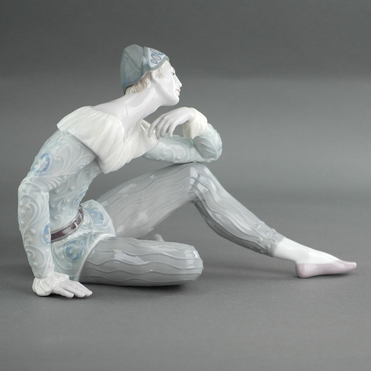 Lladro Nostalgia from UTOPIA Collection Porcelain figure