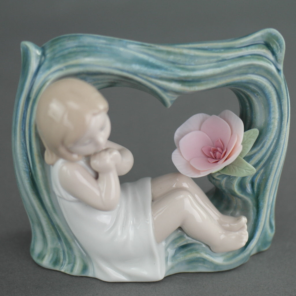 Figura de porcelana Lladró Fantasía Infantil de Daisa / Colección Daisy