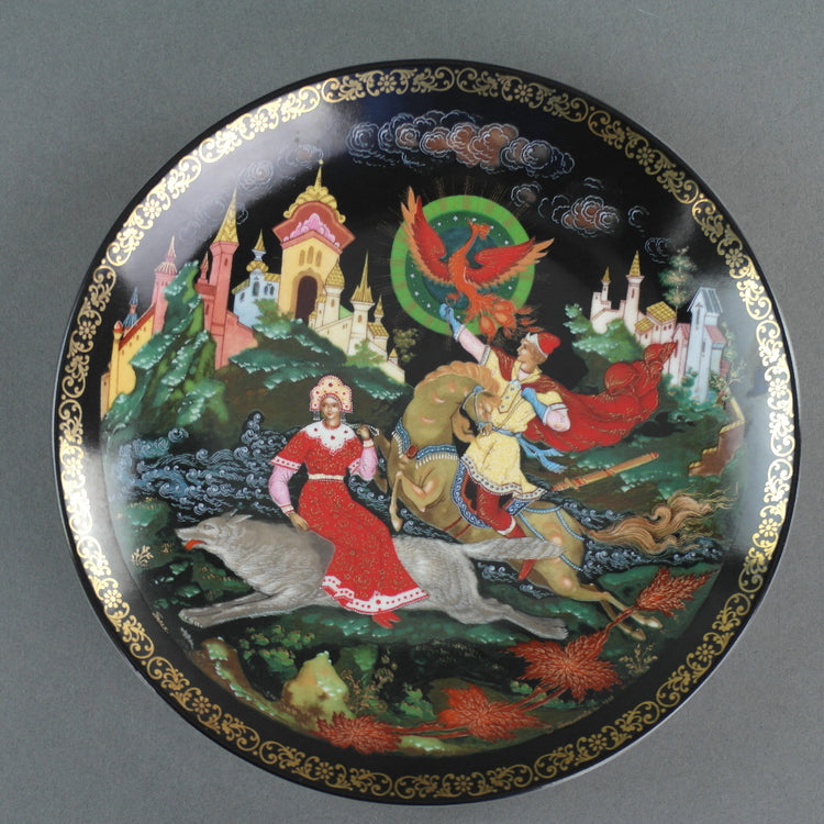 Prinzessin Elena und Ivan, russischer Märchen-Porzellanteller von Palekh Marsters of Russia, Wanddekoration