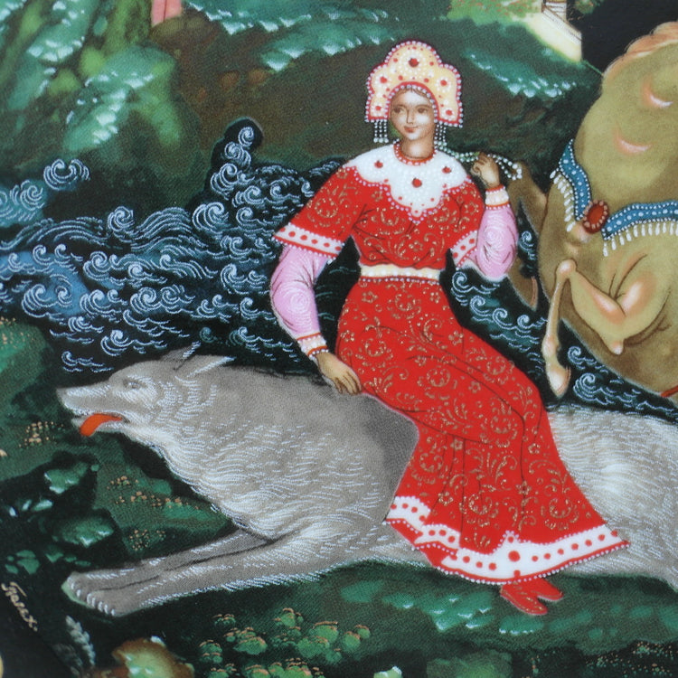 Prinzessin Elena und Ivan, russischer Märchen-Porzellanteller von Palekh Marsters of Russia, Wanddekoration