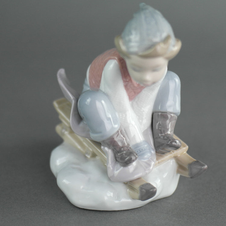 Lladro, Pass auf unten auf!, aus Daisa / Daisy Collection Porzellanfigur