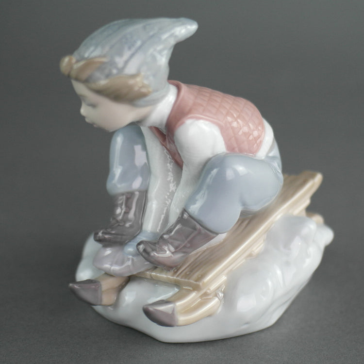 Lladro, Pass auf unten auf!, aus Daisa / Daisy Collection Porzellanfigur