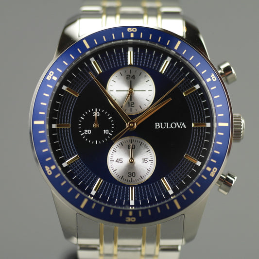 Reloj de pulsera deportivo Bulova para hombre con pulsera de acero inoxidable, elementos chapados en oro y esfera azul