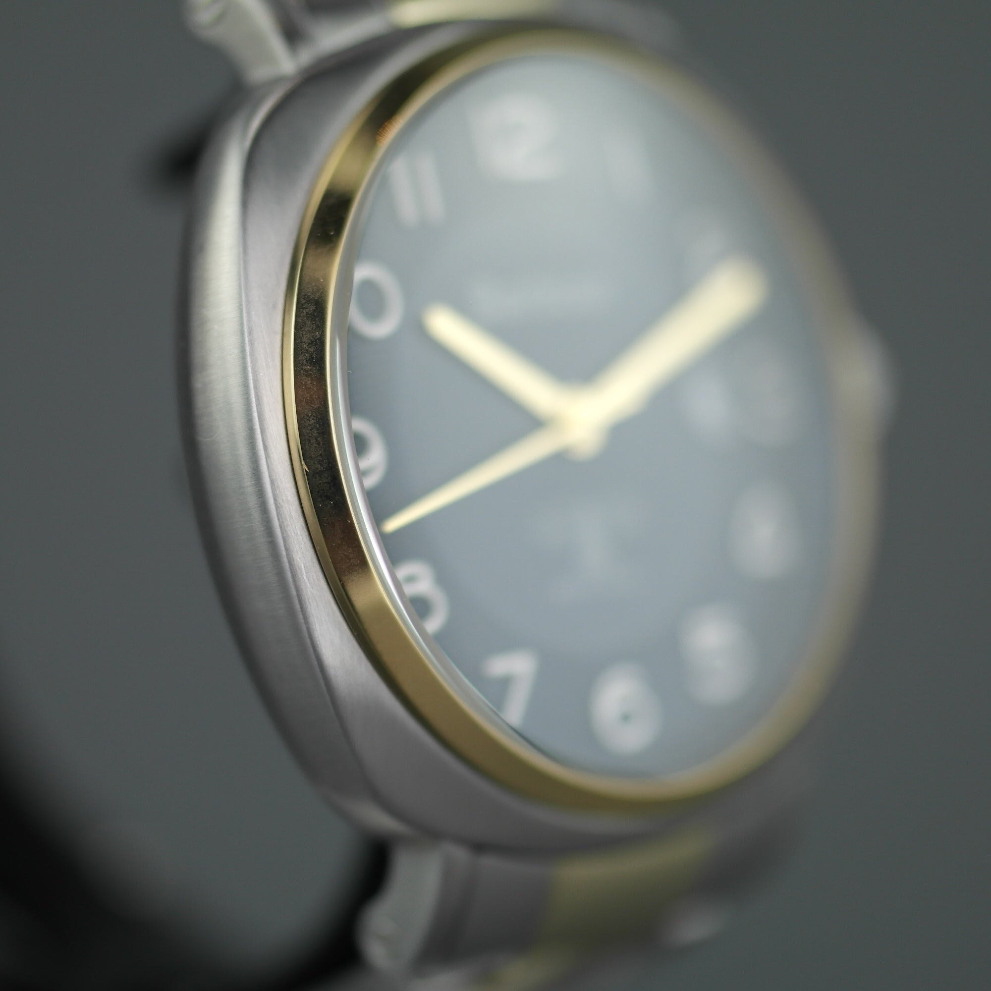 Barbour Beacon Drive Armbanduhr weiß blau mit Datum und Edelstahlarmband