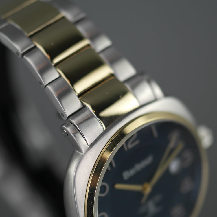 Reloj de pulsera Barbour Beacon Drive blanco azul con fecha y brazalete de acero